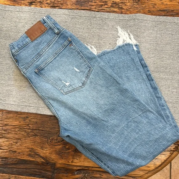 Madewell Women's Classic Straight Cotton Jeans Corrie Wash Step-Hem(Size 29) - Picture 7 of 9